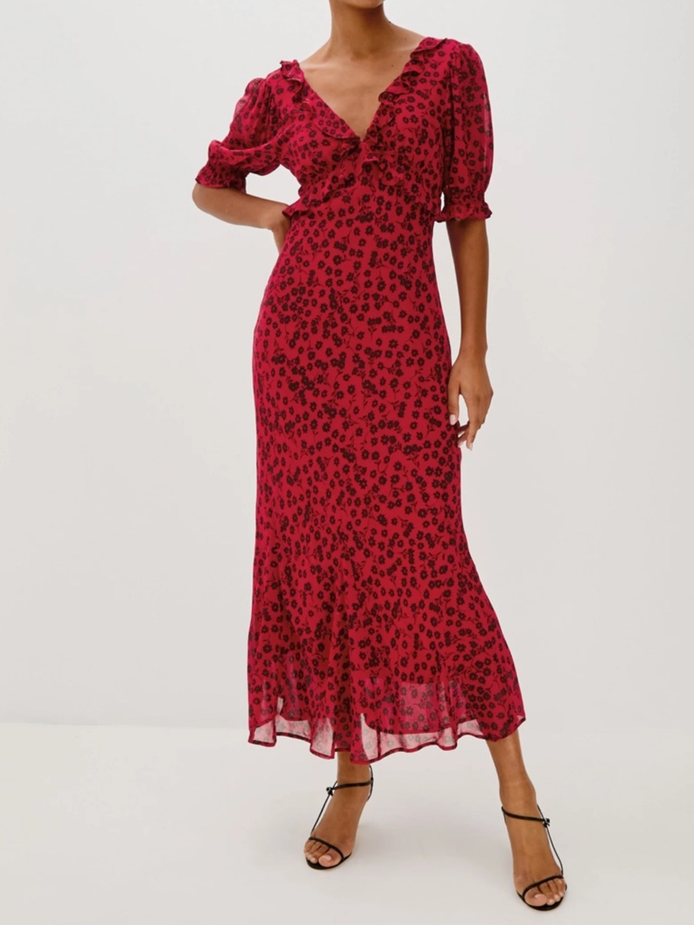 Rails Annmarie Dress in Carmine Daisies red ditsy floral print midi-maxi